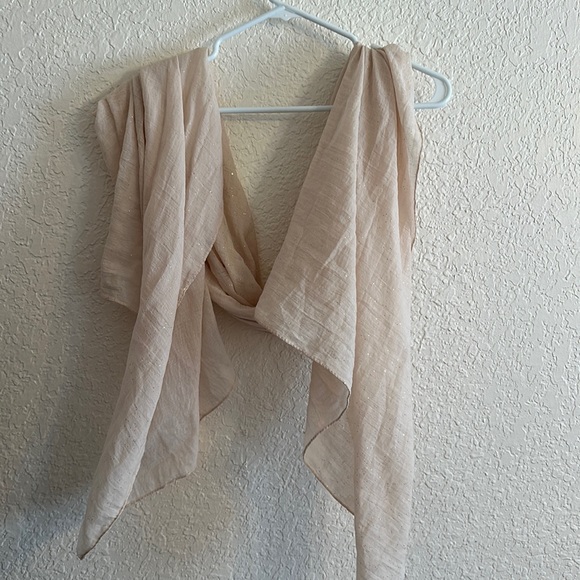 Accessories - Free w/Purchase 🛍️ 3 for $12 Cream Glittery Fashion Scarf
